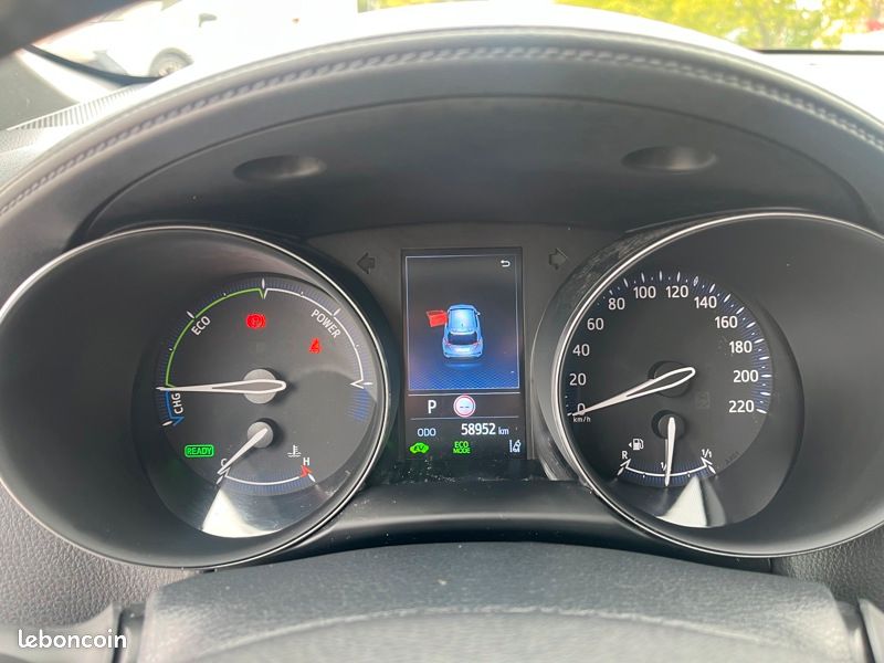 Toyota C-HR 1.8 HYBRIDE 122 DESIGN ULTIMATE MY23 (image 17)