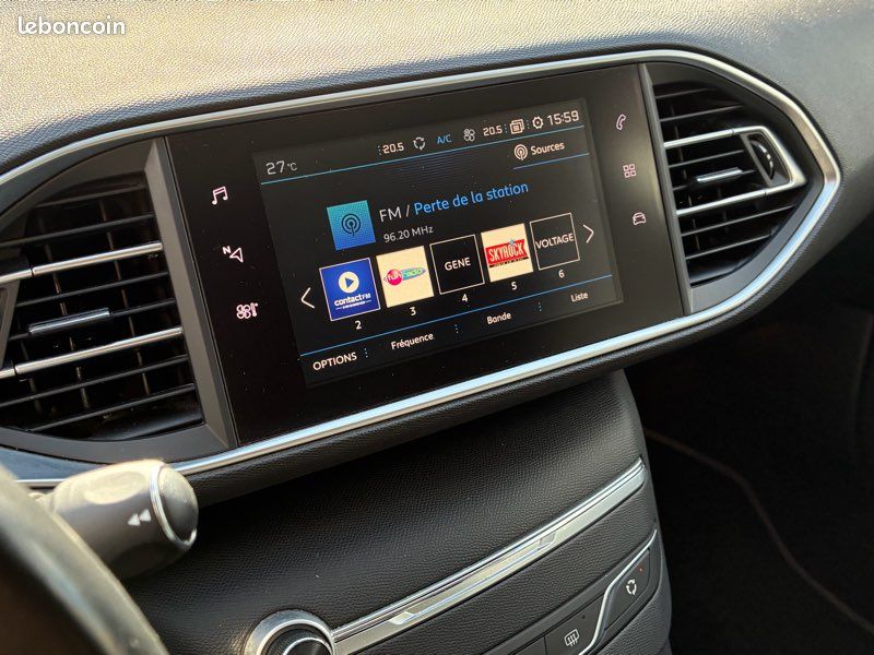 Peugeot 308 130ch Tech Edition 2018 (image 11)