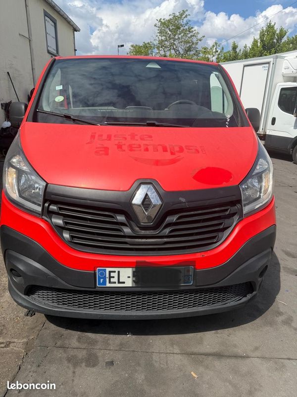 RENAULT TRAFIC Fourgon (image 1)