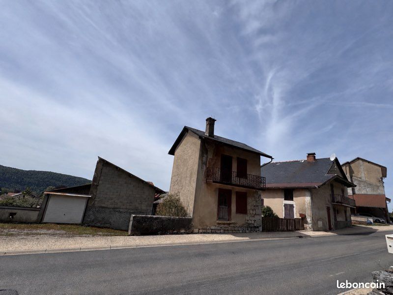 Maison 5 pièces 500 m² · à Plateau d'Hauteville · 500 m² · 149 000 €