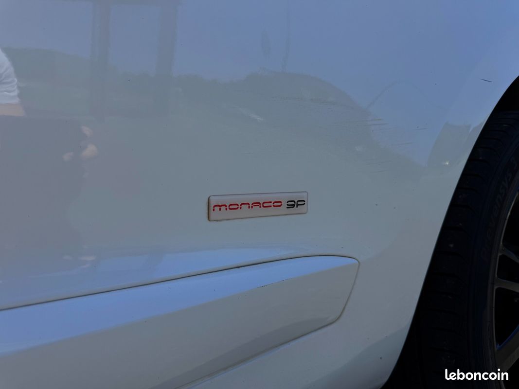 Renault Mégane COUPE 1.6 DCI 130 ENERGY INTENS Monaco GP (image 25)