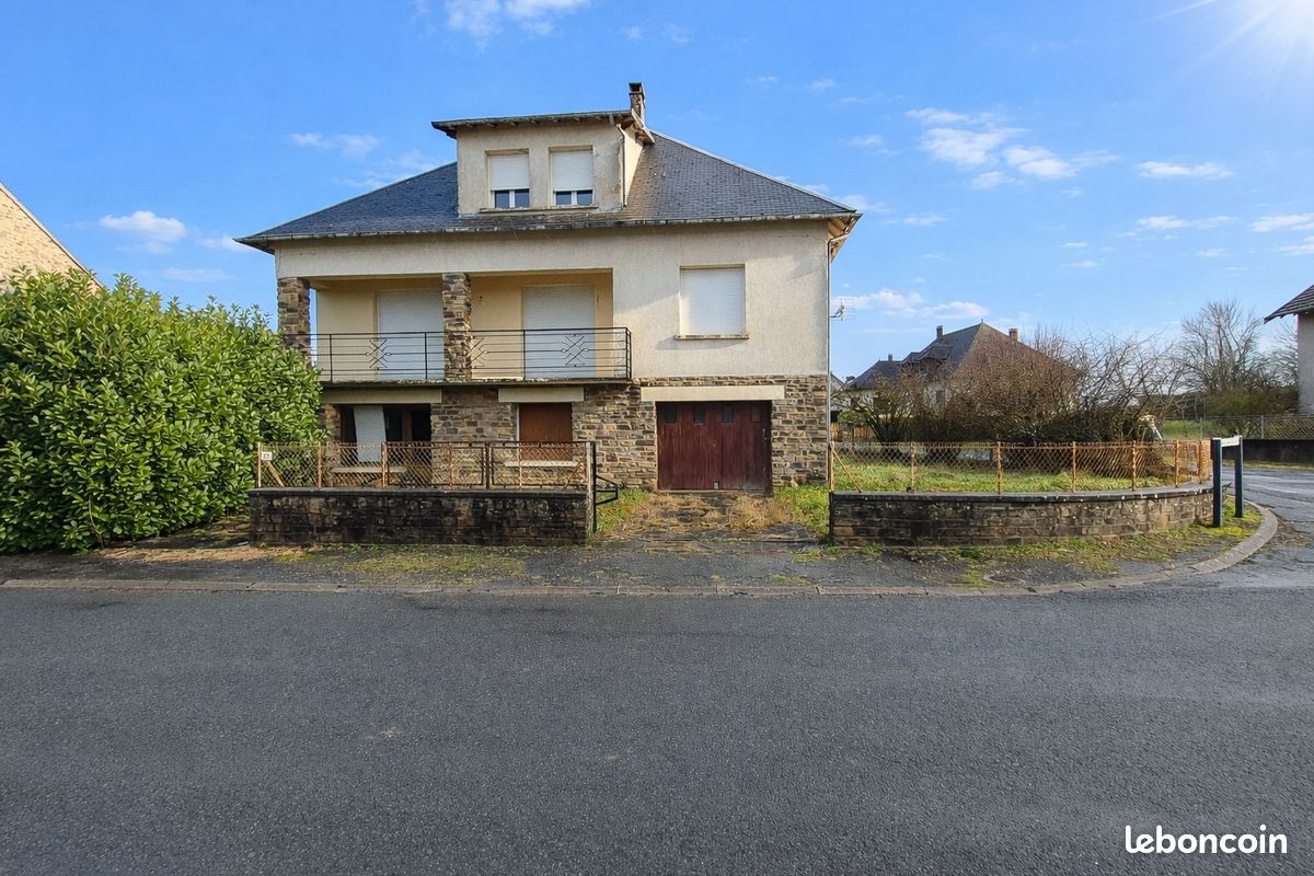 Maison 5 pièces 100 m² · à Jumilhac-le-Grand · 100 m² · 123 050 €