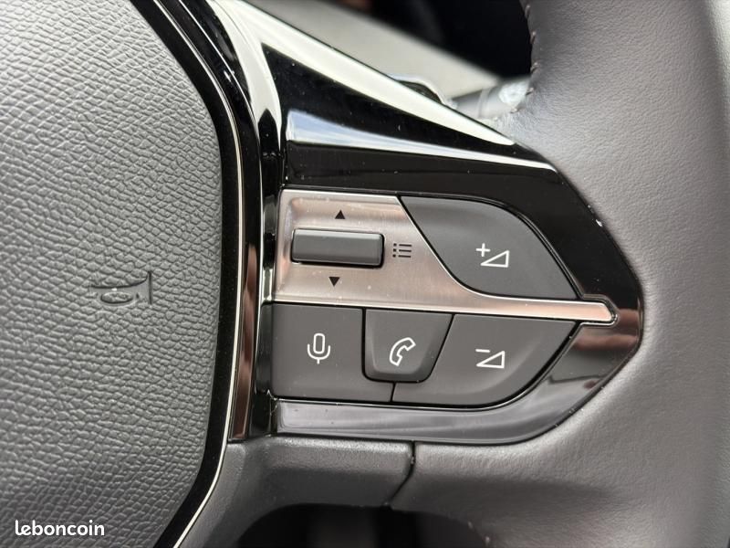 Peugeot 308 1.2 Hybrid 145ch Allure e-DCS6 (image 12)