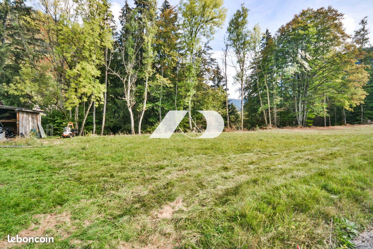 Terrain 745 m² · à Montriond · 745 m² · 350 000 €