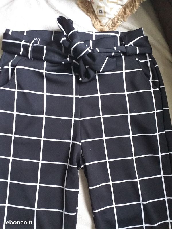 Jolie pantalon femme très élégant L/XL (image 1)