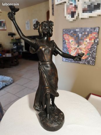 Médaille Art Nouveau Bronze - Femme Allégorie Du Printemps Et Fleurs - Signée BENARD