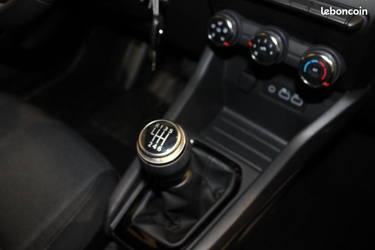 Renault Clio V TCe 90 Equilibre (image 10)