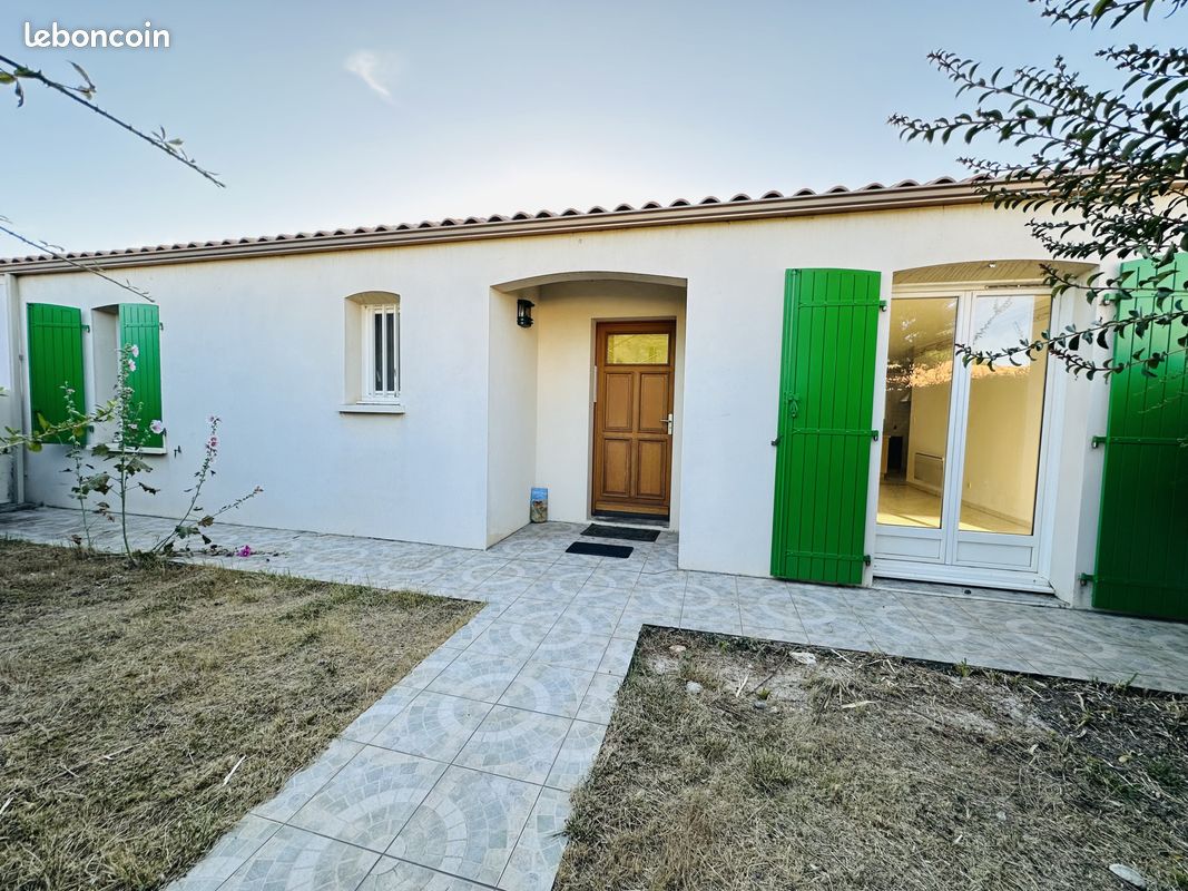 Maison 4 pièces 95 m² · à Échillais · 95 m² · 1 000 €/mois
