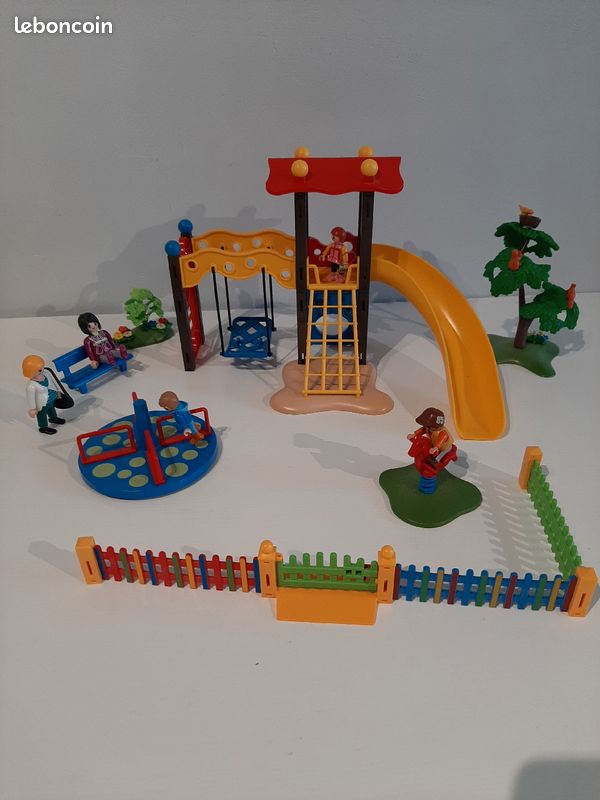 Parc de jeux playmobil (image 1)