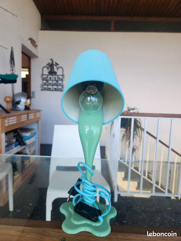 Lampe de bureau (image 1)