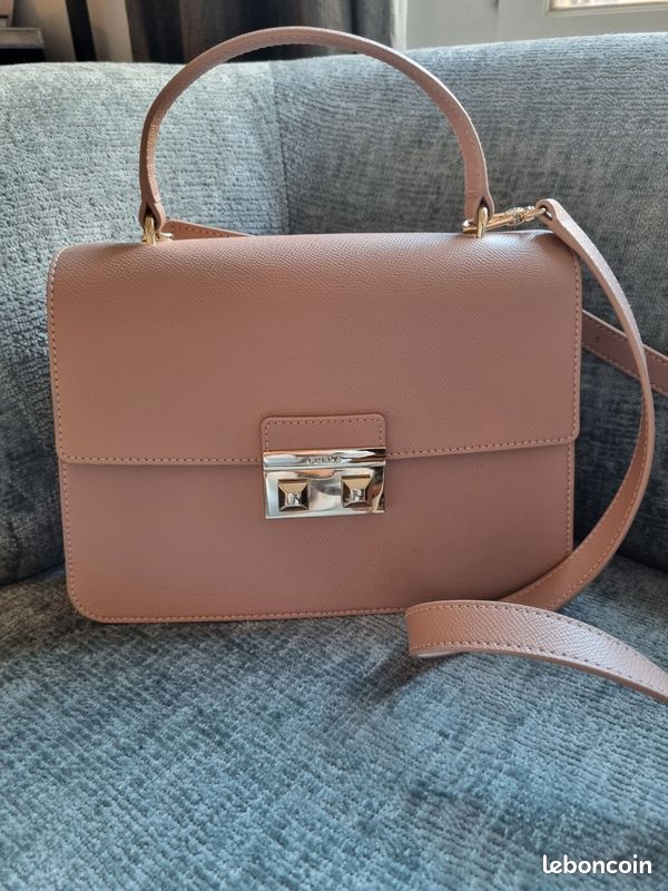 Sac à Main Furla En Cuir D'Occasion - Coloris Beige Rosé - Sac Porté Épaule