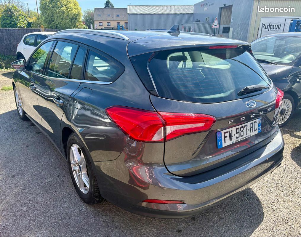 Ford focus (image 5)