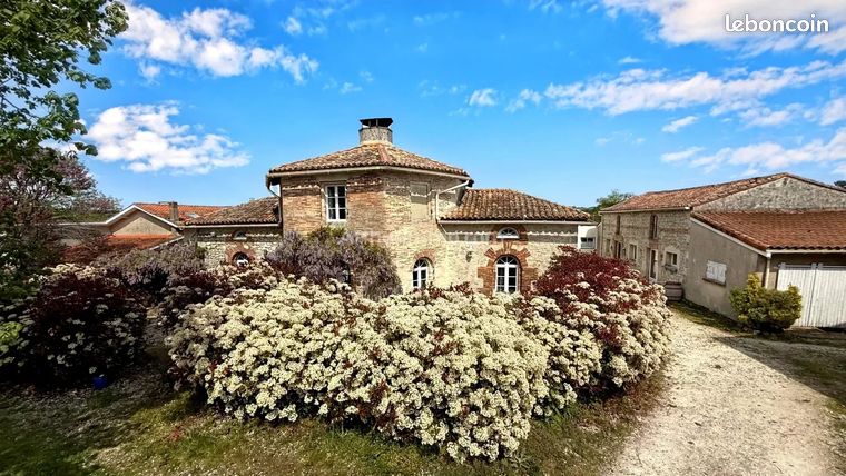 Propriété 10 pièces 440 m²