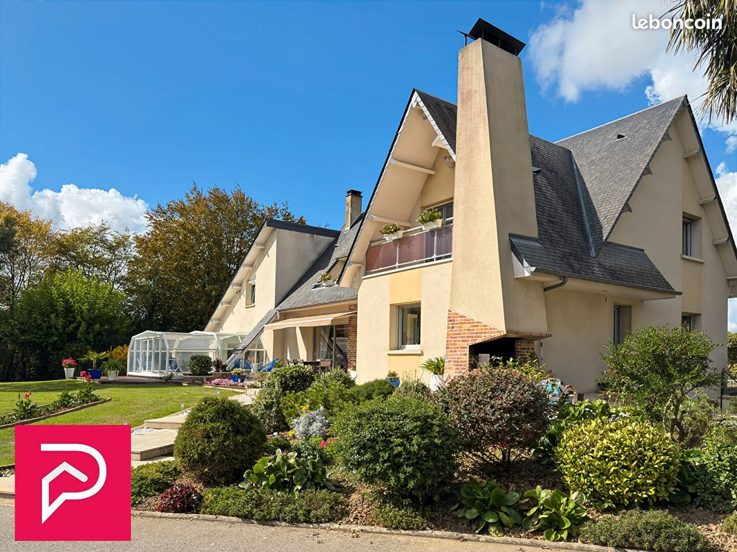 Maison 8 pièces 240 m² · à Bernay · 240 m² · 520 000 €