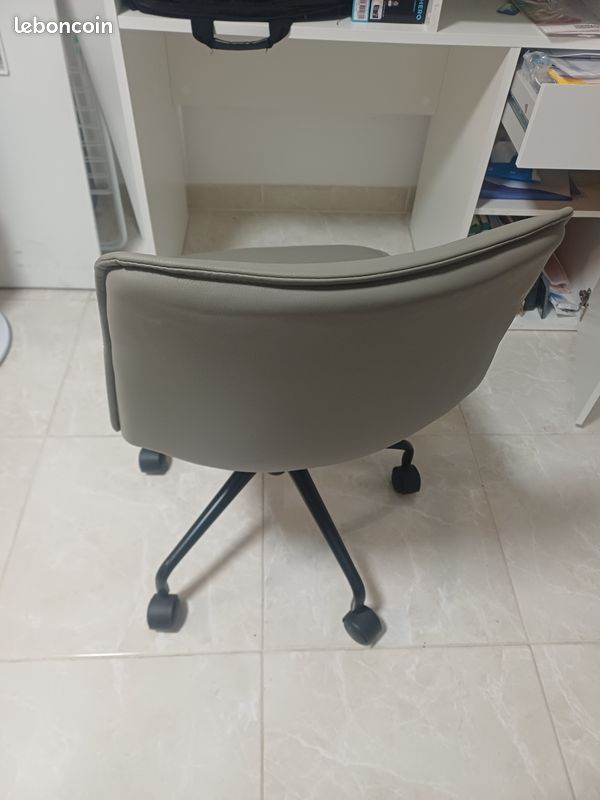 Chaise (image 3)