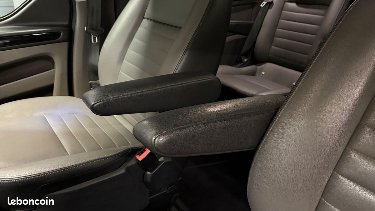 FORD TOURNEO CUSTOM COMBI 320 2.0 ECOBLUE 185 L1H1 COURT PC-TN SPORt (image 48)
