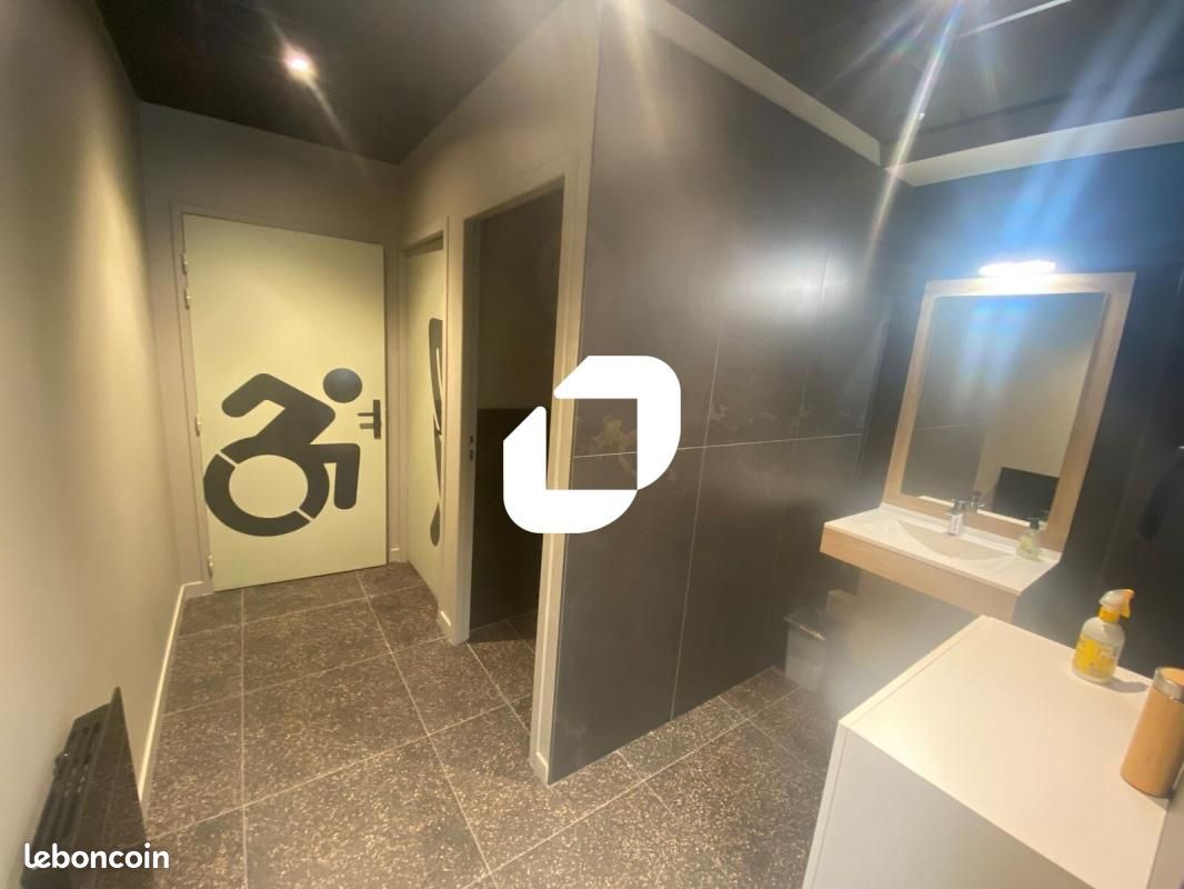Bureaux 205 m² (image 7)