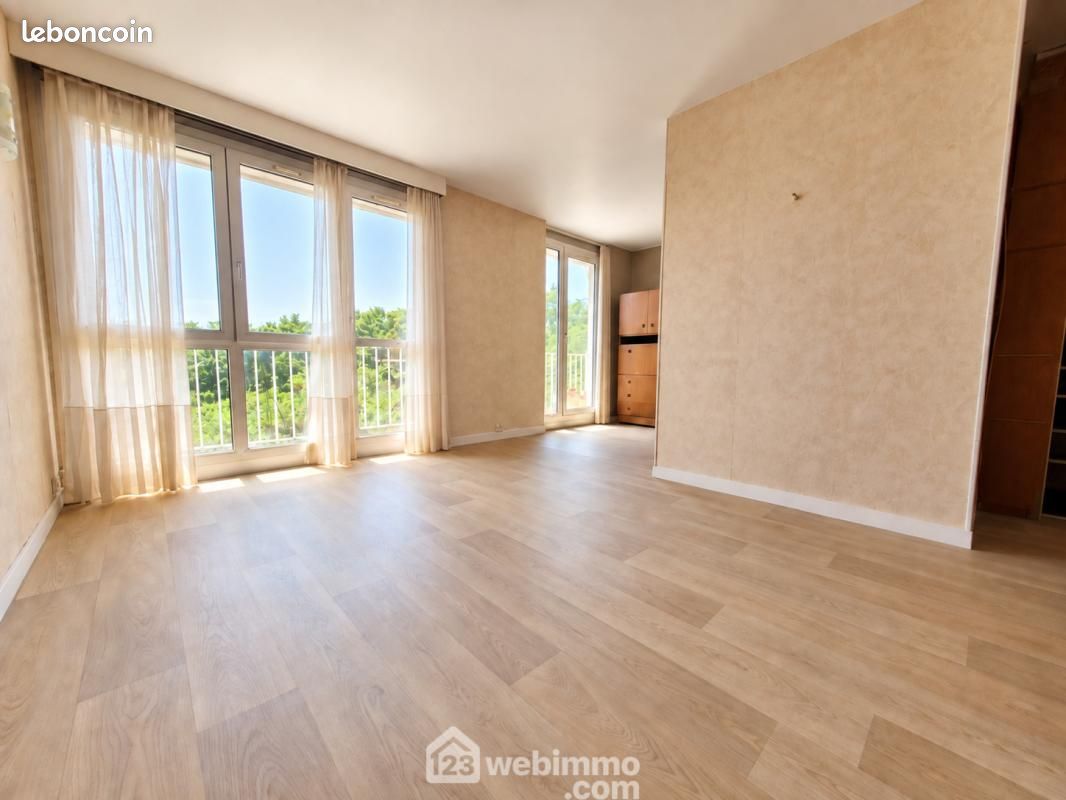 Appartement 3 pièces 55 m² · à Cachan · 55 m² · 299 000 €
