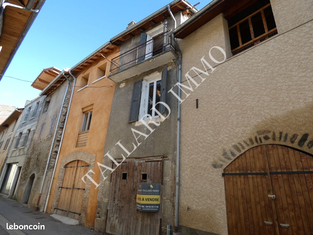 Maison 4 pièces 74 m² · à Bréziers · 74 m² · 73 500 €