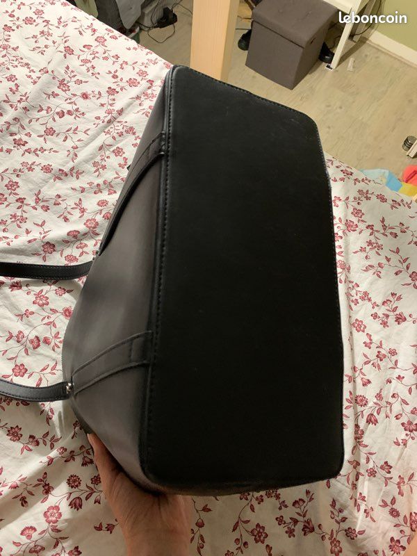 Sac à main noir convient pour les cours (image 3)