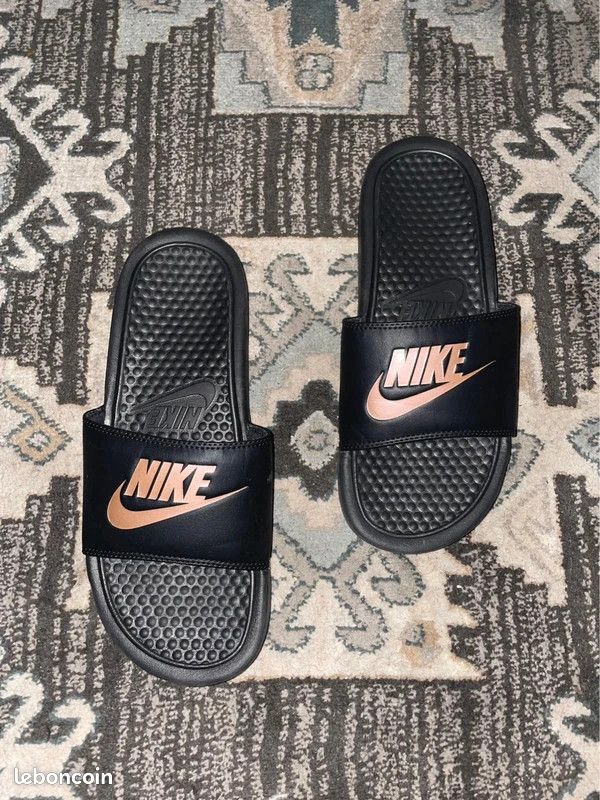 Claquettes Nike Benassi JD Noir Rose Gold Chaussures