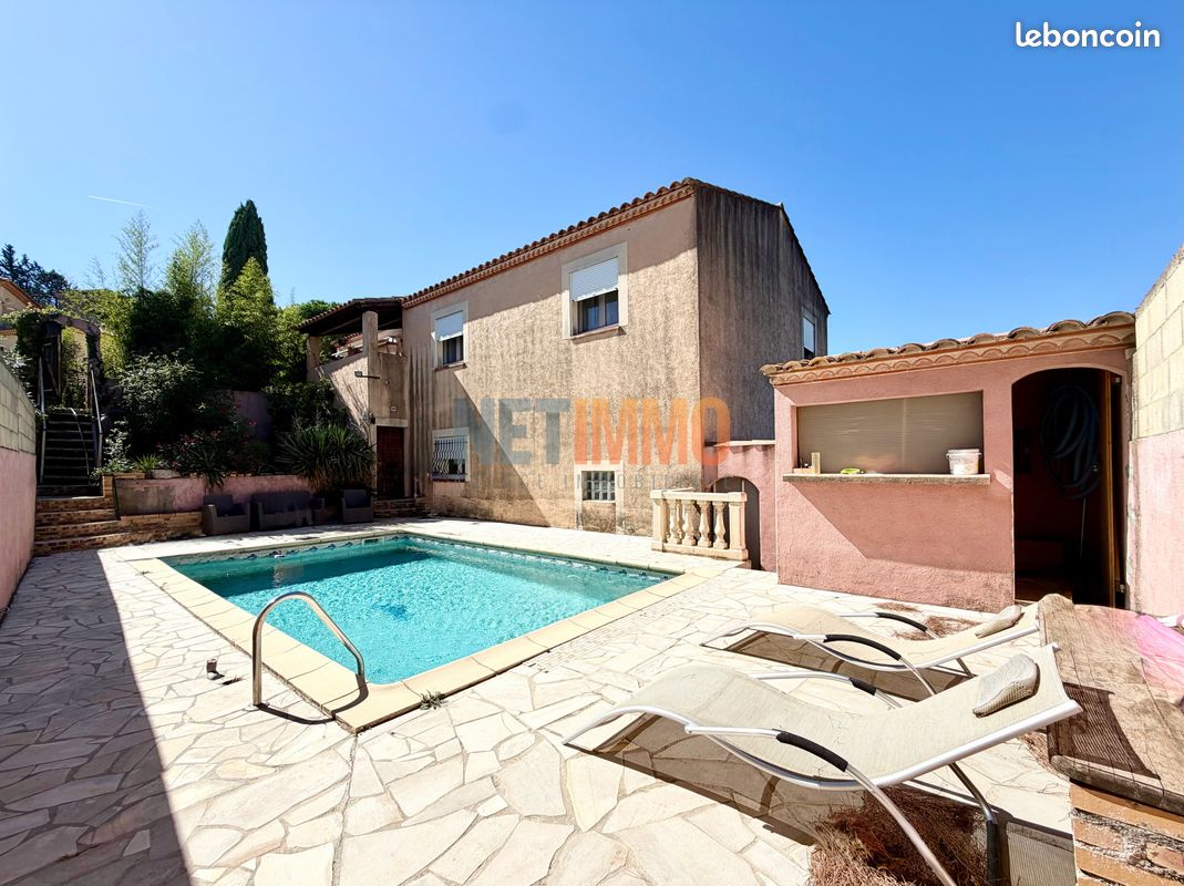 Maison 6 pièces 136 m² · à Milhaud · 136 m² · 357 000 €
