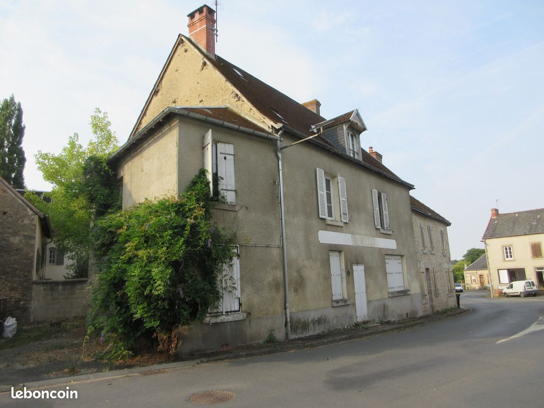 Maison 7 pièces 209 m² · à Saint-Sébastien · 209 m² · 24 000 €