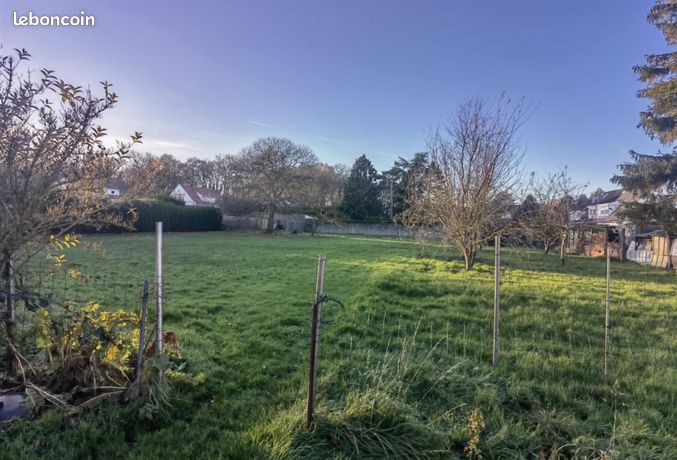 Terrain constructible 1800m2
