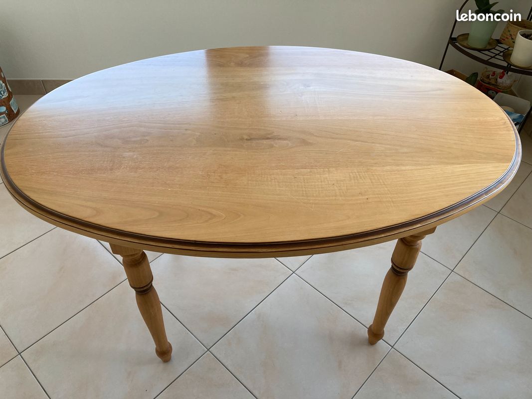 Table ovale (image 2)