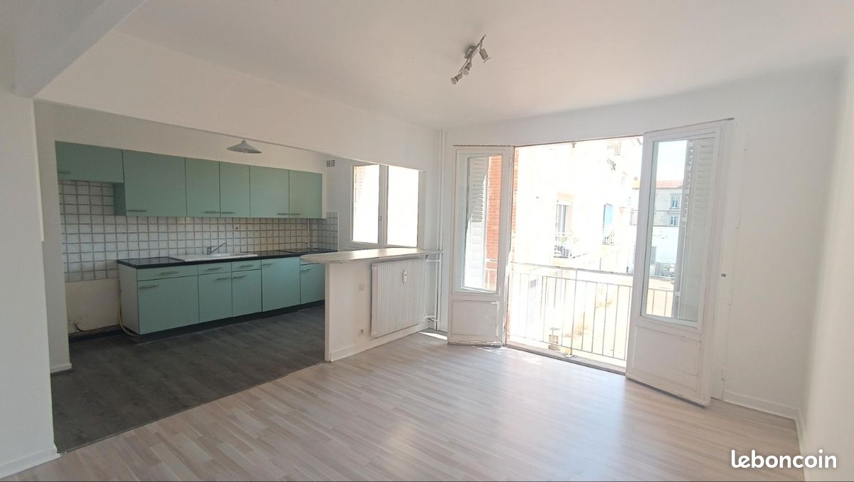 Appartement 2 pièces 52 m² · à Roanne · 52 m² · 83 000 €