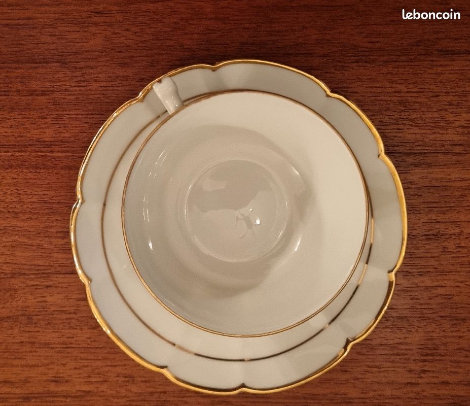 Tasses à café et soucoupes (image 4)