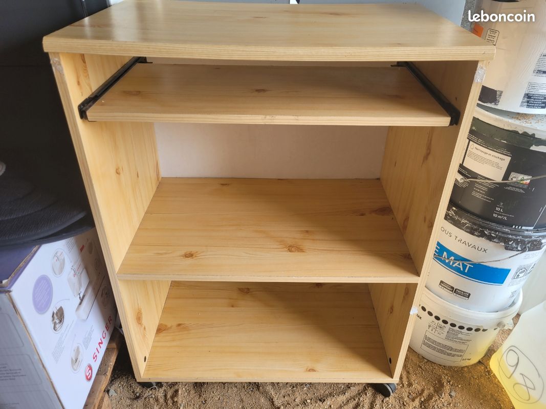 Bureau (image 1)