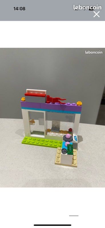 Lego Friends 41310 la livraison de cadeaux de HeartlakeCity
