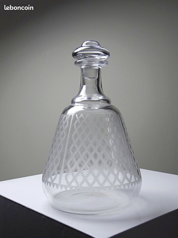 Deux Flacons En Cristal De Baccarat