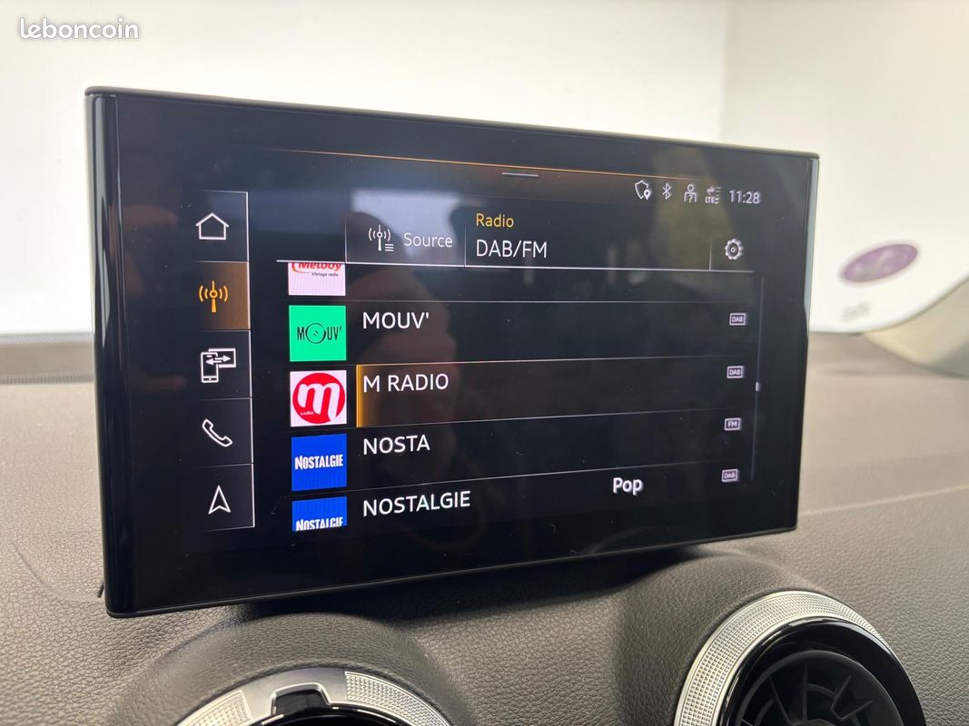 AUDI Q2 35 TFSI 150 S tronic 7 S line (image 10)