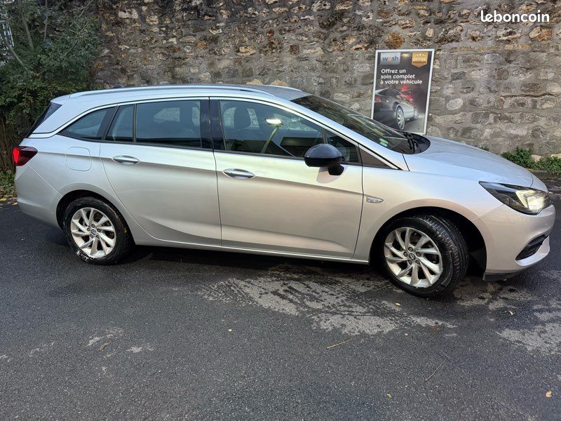 Opel Astra K 2021 - Voitures