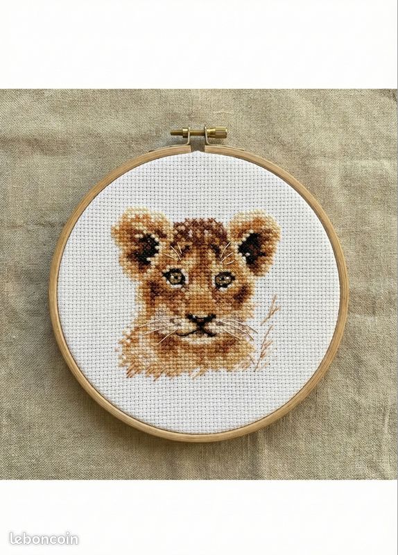 Kit Broderie Point De Croix – Motif Roi Lion (2) – 100% Coton – 14 Points – 150x150 – 26x26 Cm – Loisir Créatif Animal Majestueux !