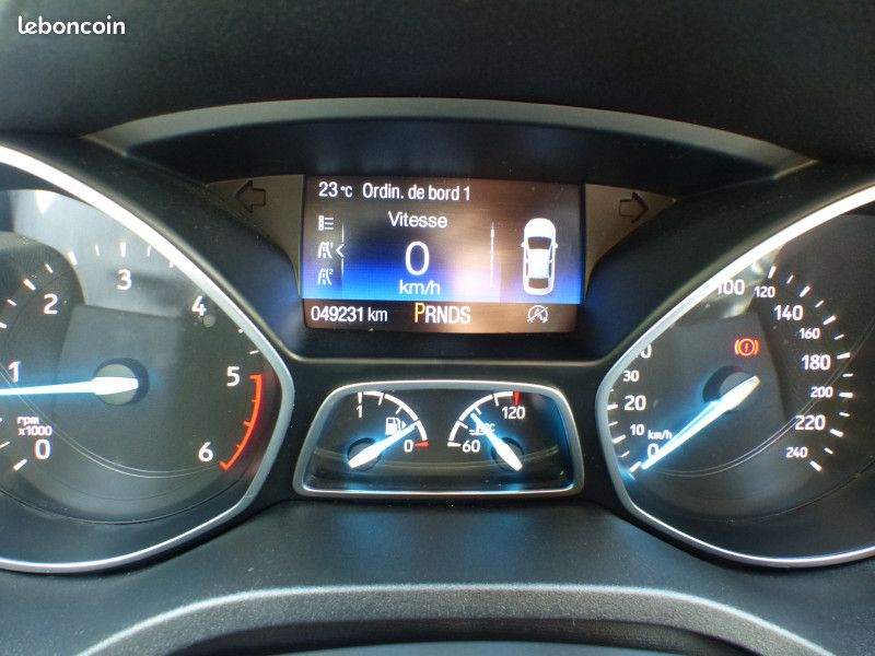 Ford KUGA 1.5 TDCI 120CH STOP&START TREND BUSINESS 4X2 POWERSHIFT (image 28)