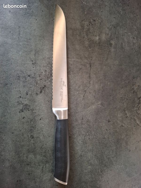 Couteau à pain SABATIER INTERNATIONAL (image 1)