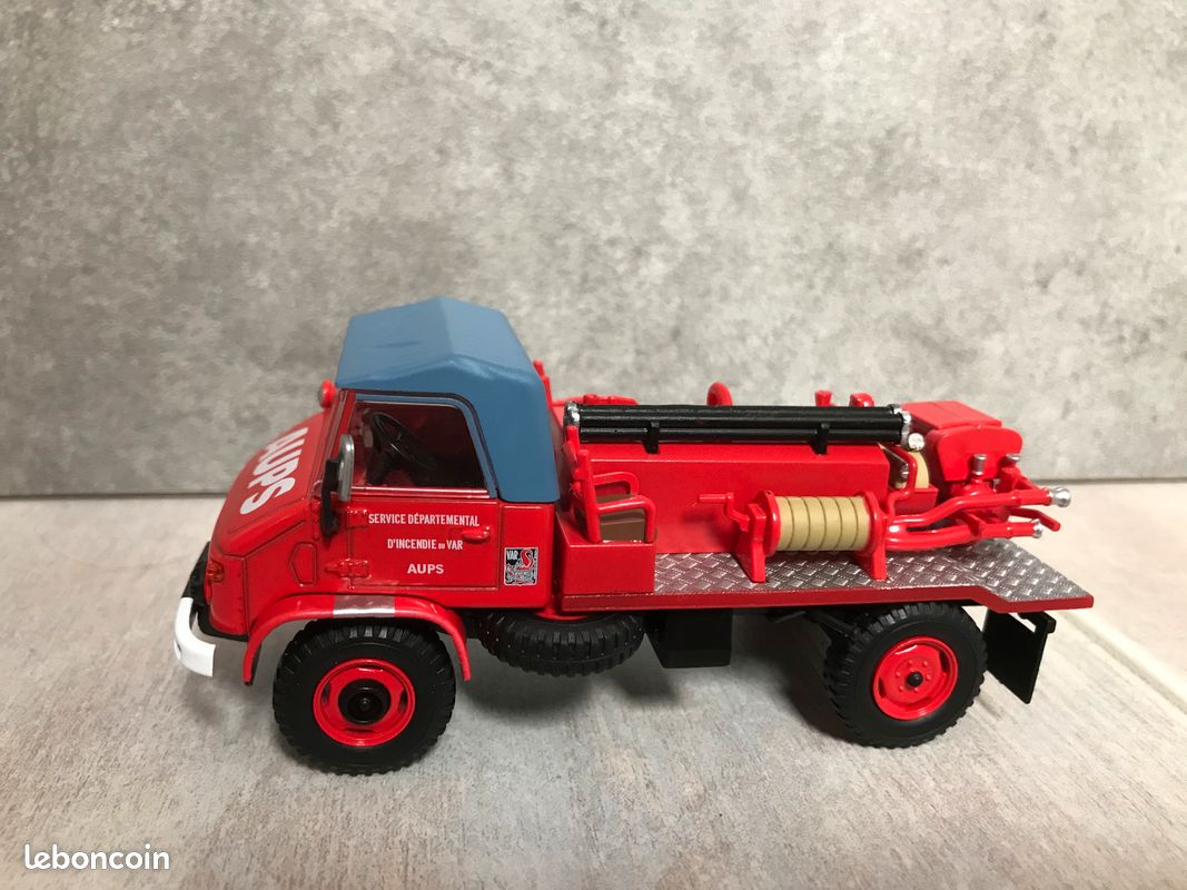 First Gear 1/54 Camion Citerne International 4900 - Édition Limitée VILLE DU PRINTEMPS, Orange