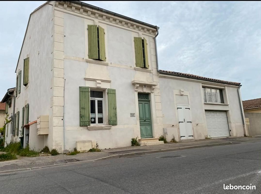 Local commercial 2 pièces 57 m² · à Rognonas · 57 m² · 45 000 €