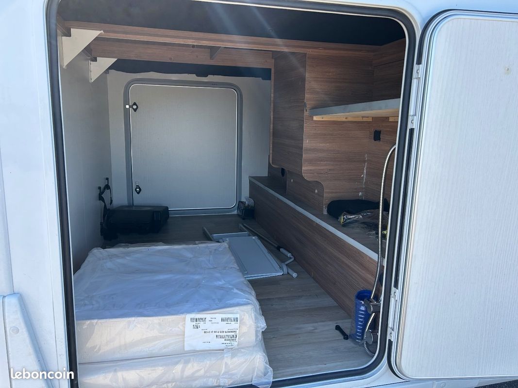 Camping-car Pilote P 746 FGJ Evidence (image 10)