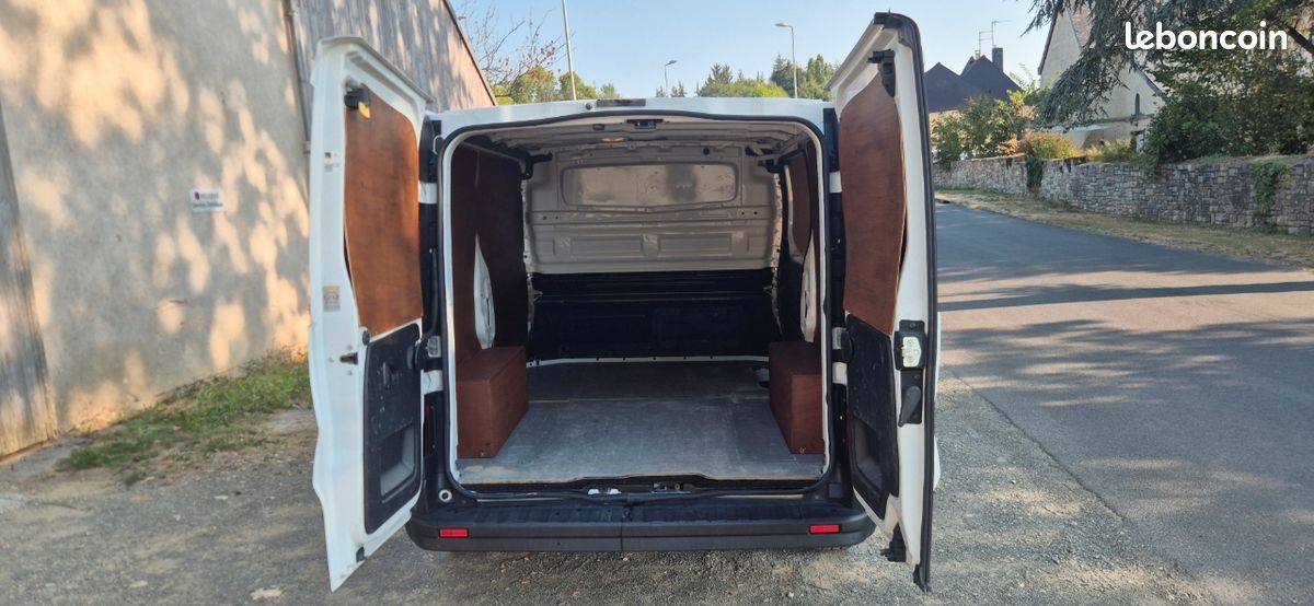 Opel vivaro 1,6l 120 ch pack clim + (image 4)