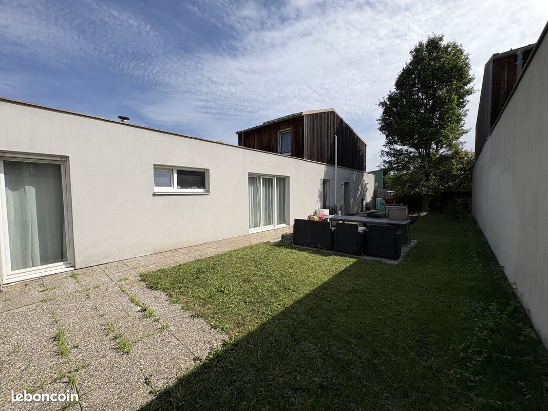 Maison 4 pièces 93 m² · à Strasbourg · 93 m² · 330 000 €