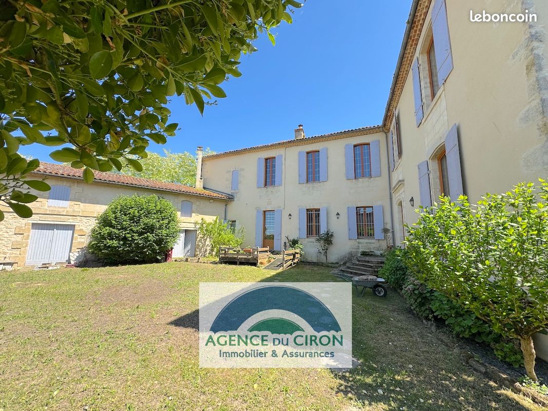 Maison 8 pièces 225 m² · à Barsac · 225 m² · 295 000 €