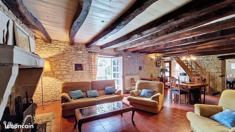 Maison 7 pièces 214 m²