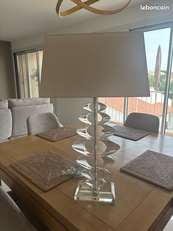 Lampe sur pied en cristal (image 1)