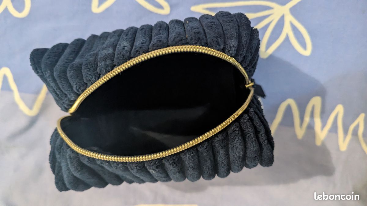 Trousse De Toilette Velours Mauve - Le Savane - Côté Déco