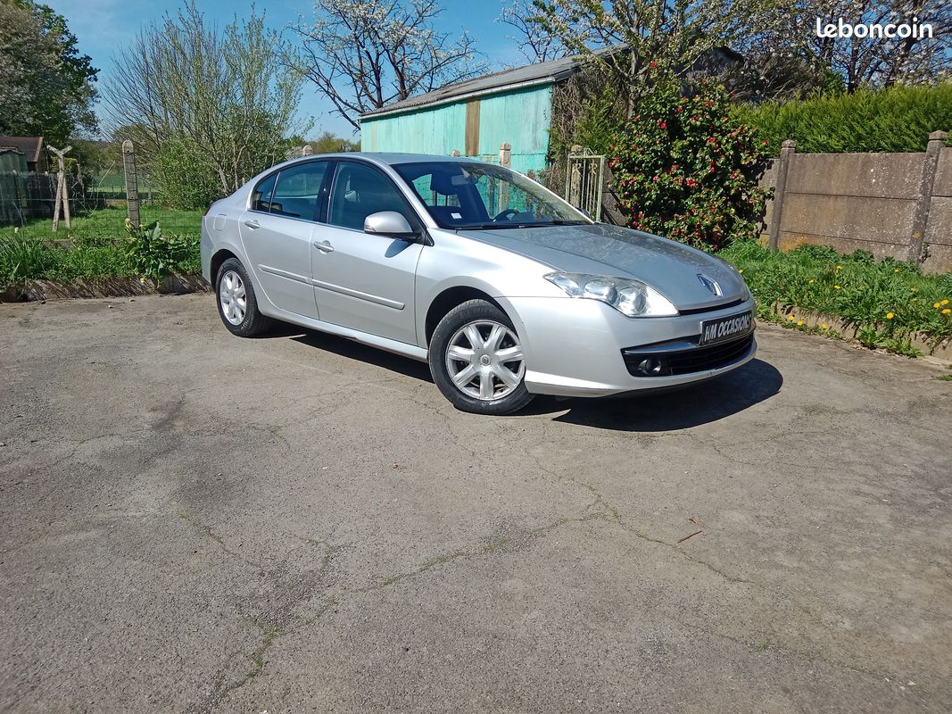 Renault Laguna III 1.5 dci 110 Dynamique " Garantie 12 mois " (image 2)