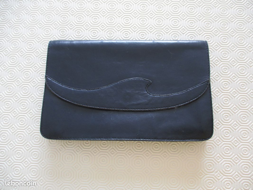 Sac à mains pochette en cuir (image 2)
